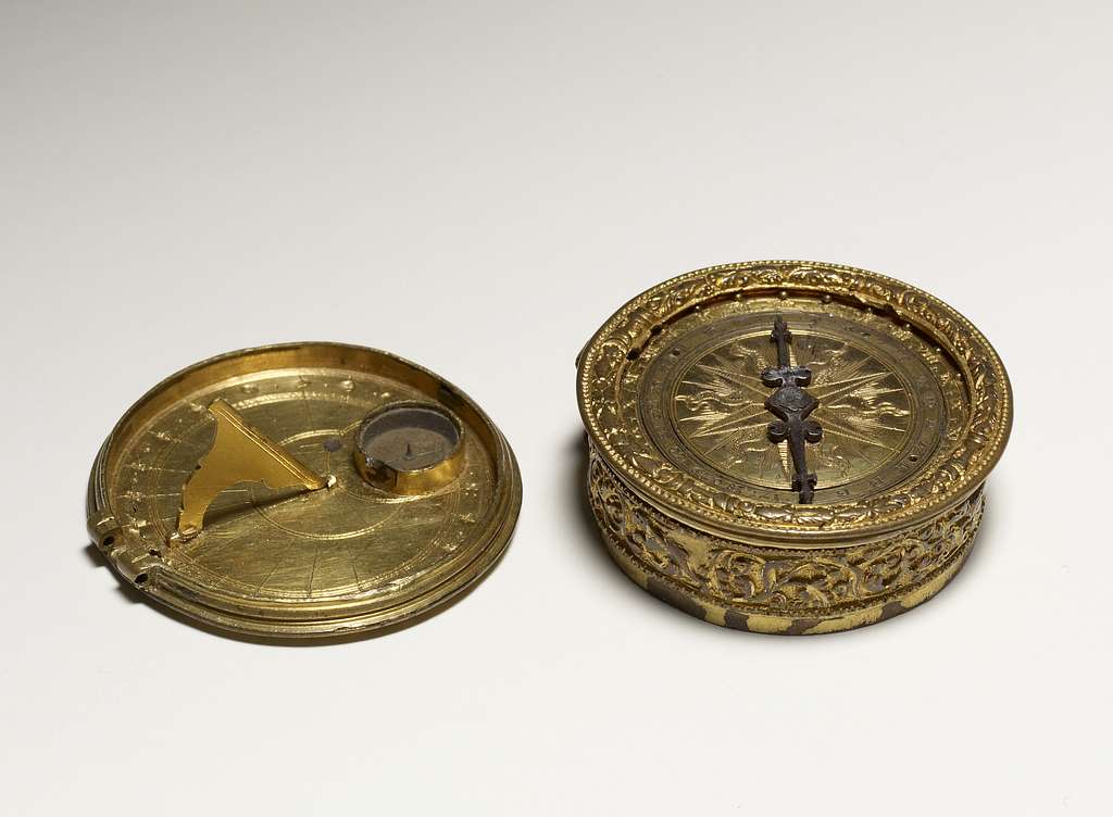 File:German - Spherical Table Watch (Melanchthon's Watch) - Walters 5817 -  View B.jpg - Wikimedia Commons