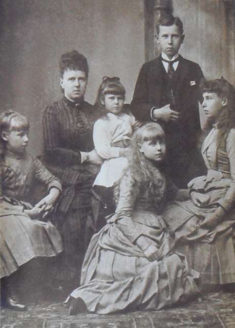 8 Princess beatrice of edinburgh and saxe coburg and gotha Images