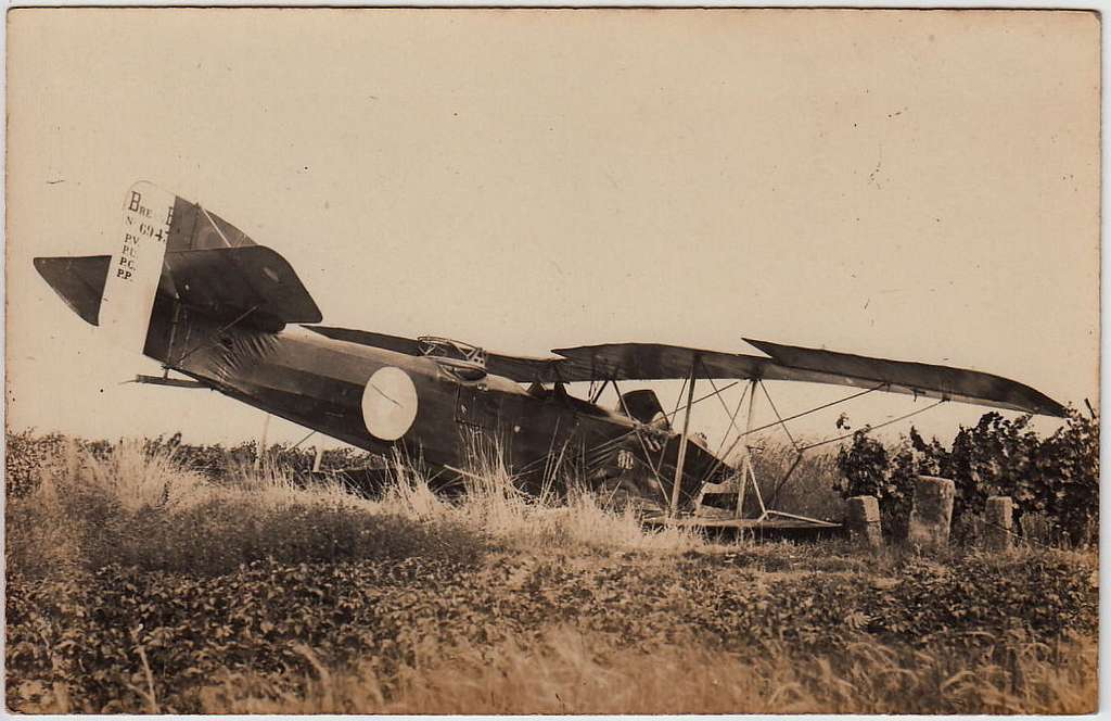 Accident d avion Bre No 6943 French postcard Public domain