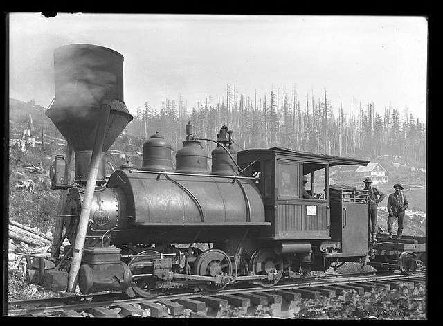 File:Crew with Wynooche Timber Company's 0-6-4 saddle-tank Baldwin