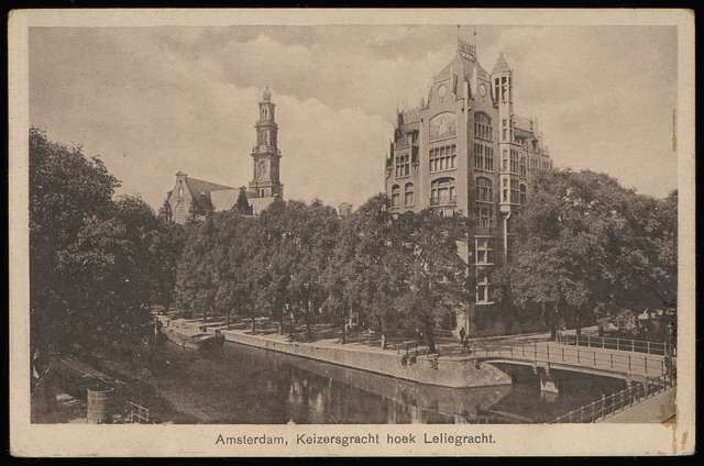 Keizersgracht Hoek Leliegracht Met Op De Achtergrond De Westerkerk ...