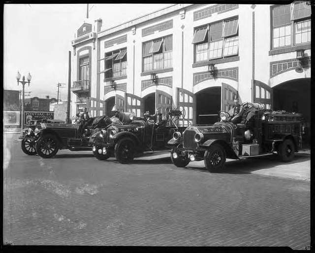 Fire engines in front of Fire Station No 2, ca 1926 (MOHAI 5496 ...