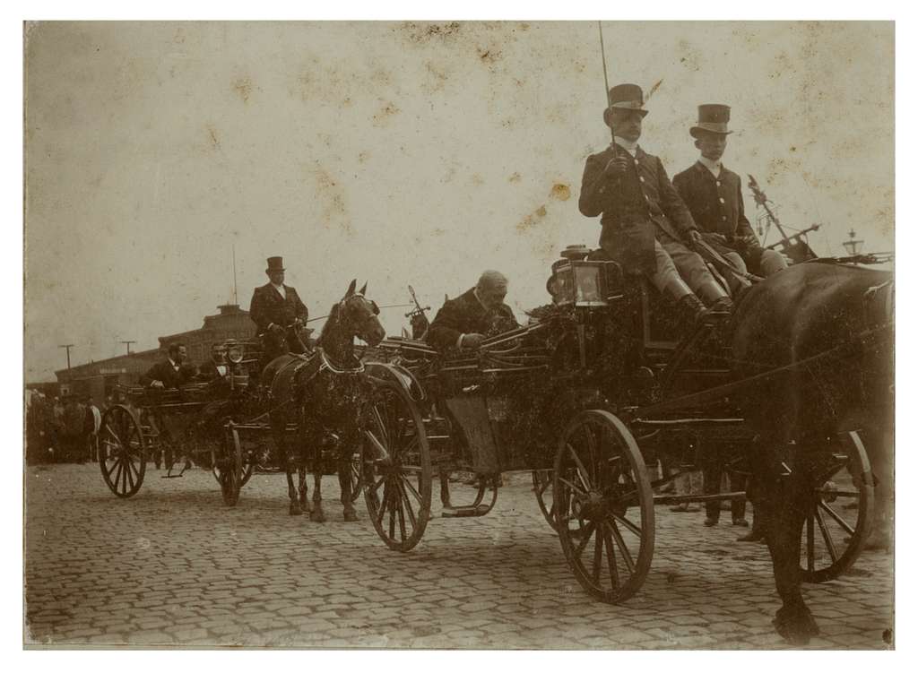 Paul Kruger maakt een rijtoer door Rotterdam bij de Oosterkade 1901 ...