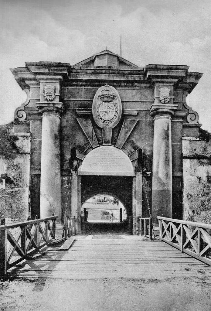 Fortaleza de San Carlos de la Cabaña Fortress