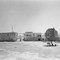 Customs building QatÌiÌf Saudi Arabia 1947 - PICRYL - Public Domain ...