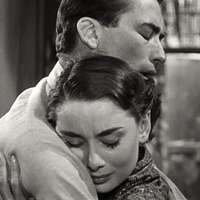 File:Audrey Hepburn and Gregory Peck on Vespa in Roman Holiday trailer.jpg  - Wikipedia