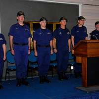 File:US Navy 090430-N-8848T-972 Female recruits wait to have their newly  issued navy working uniform examined by seamstresses at Recruit Training  Command.jpg - Wikimedia Commons