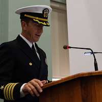 File:Adm. Vern Clark retirement ceremony DN-SD-06-00275.jpg